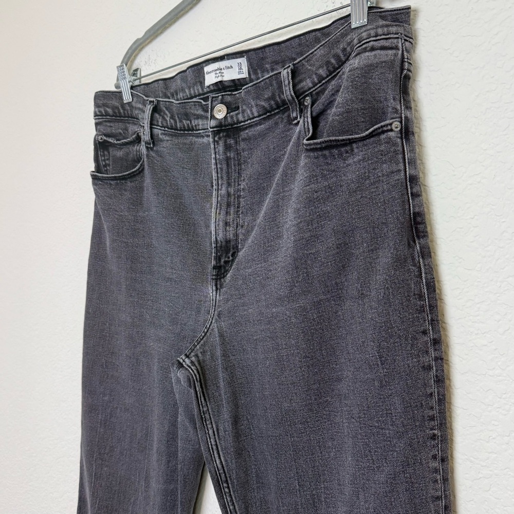 Abercrombie & Fitch The Mom High Rise Black Jean - Picture 5 of 12